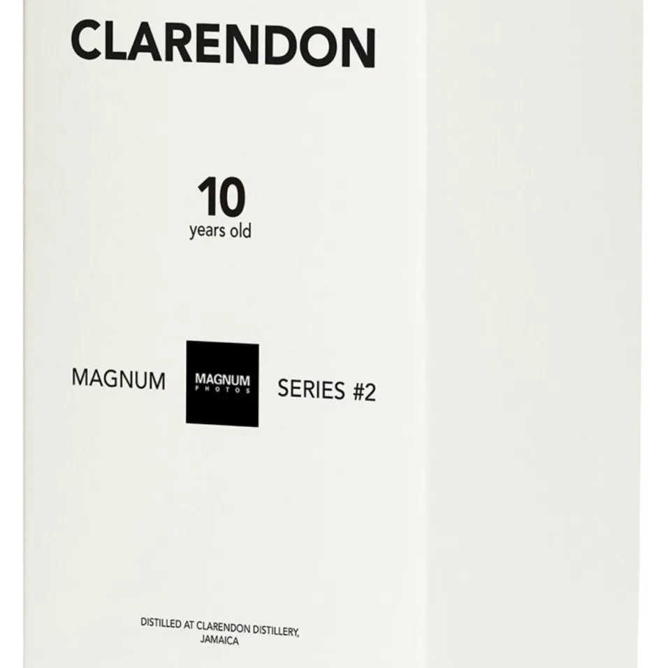Face du coffret rhum Clarendon Magnum Series, édition limitée vieillie 10 ans sous climat tropical.